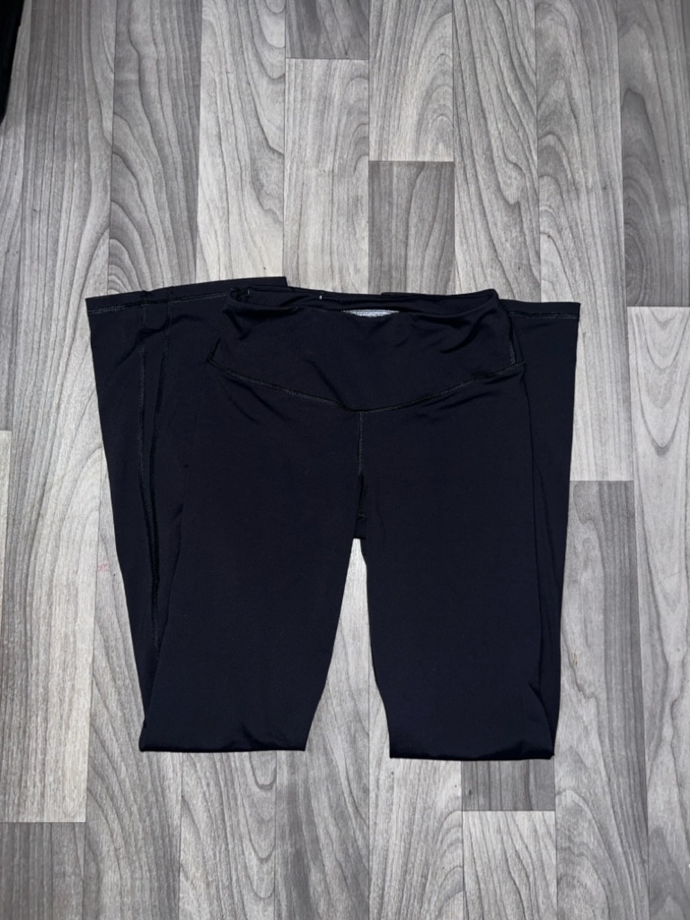 Victorias Secret Sport Black High-Waist Flare Leggings - Picture 2 of 3